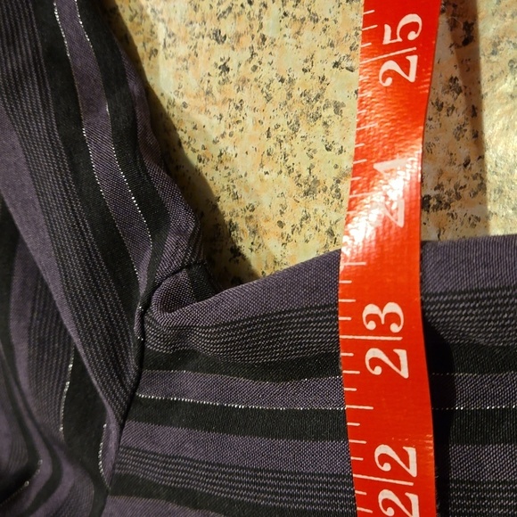 Maggie Barnes 2 in 1 Top Eggplant & Black with Metallic Threading Size 18W - Picture 6 of 9